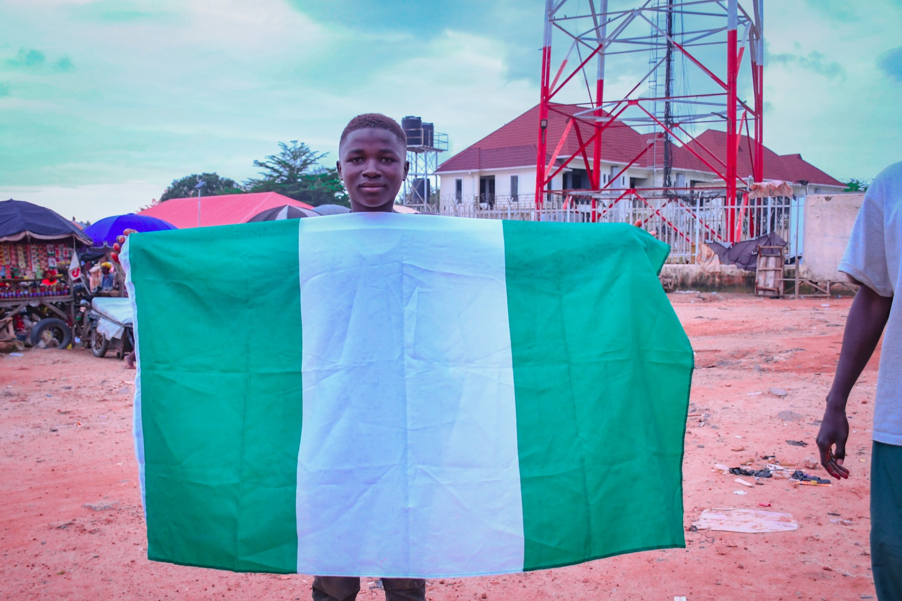 Under the Mast, Green and White , Lugbe (Airport Road), FCT